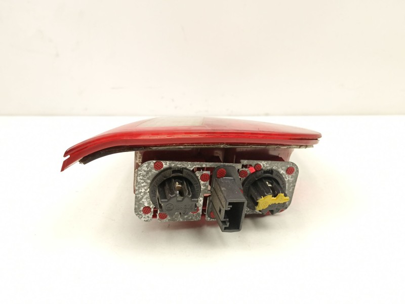 Recambio de piloto porton derecho para bmw x5 (e53) 3.0 d referencia OEM IAM 63218409012  8409012