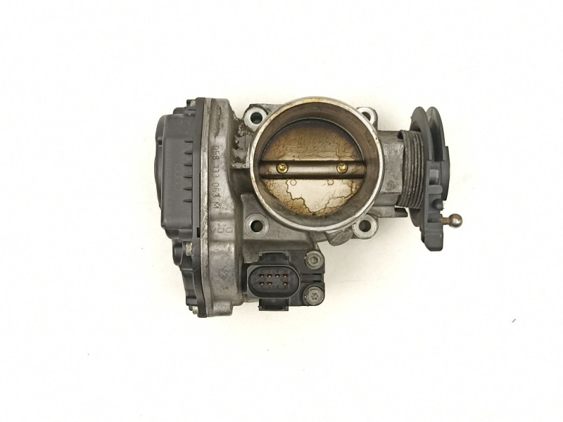 Recambio de caja mariposa para audi a4 avant (b5) 1.8 20v turbo referencia OEM IAM 058133063M  