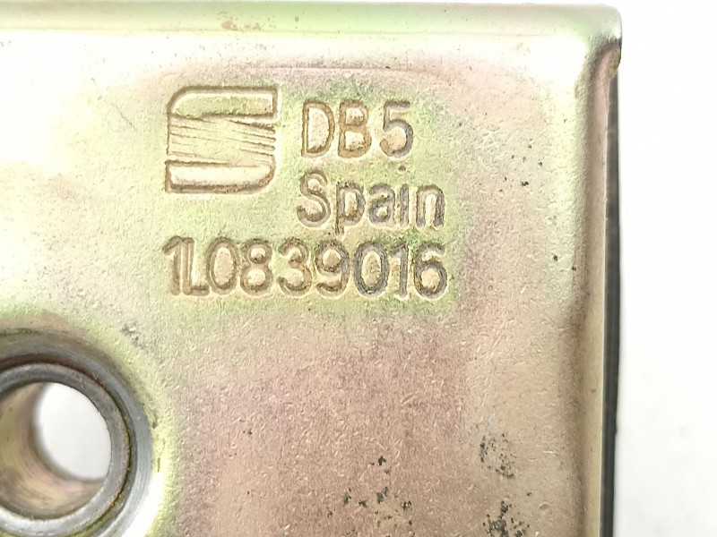 Recambio de cerradura puerta trasera derecha para seat toledo i (1l2) 1.8 i referencia OEM IAM 1L0839016  