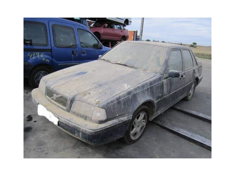 VOLVO 460