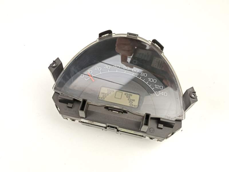 Recambio de cuadro instrumentos para smart coupe 0.7 turbo cat referencia OEM IAM 0010124V003 110008872022 