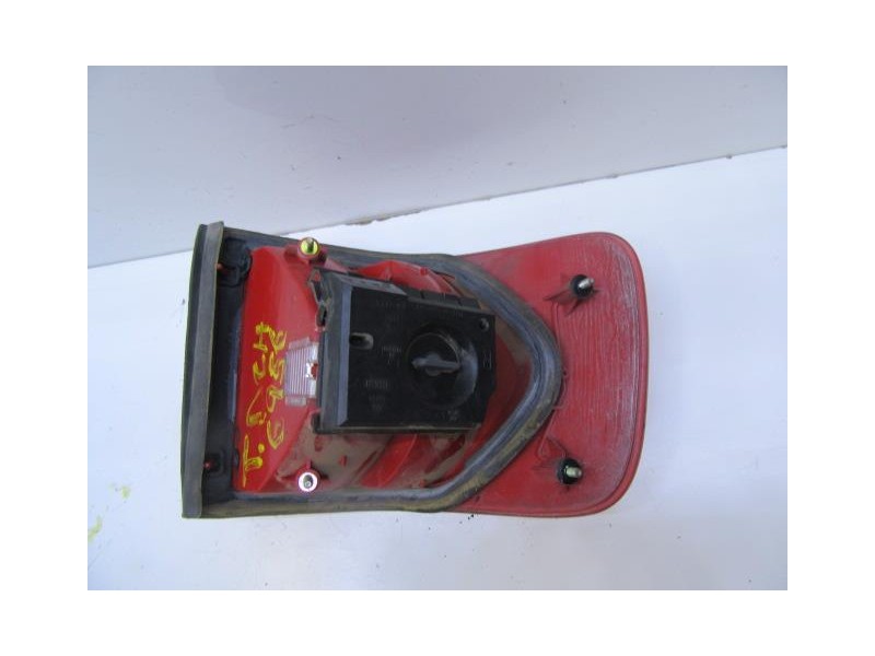 Recambio de piloto trasero dch. : audi 80 : 2.3 g (133,24cv) [1993] para audi  80 2.3 g referencia OEM IAM   