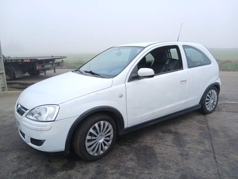 opel corsa c (x01) del año 2006
