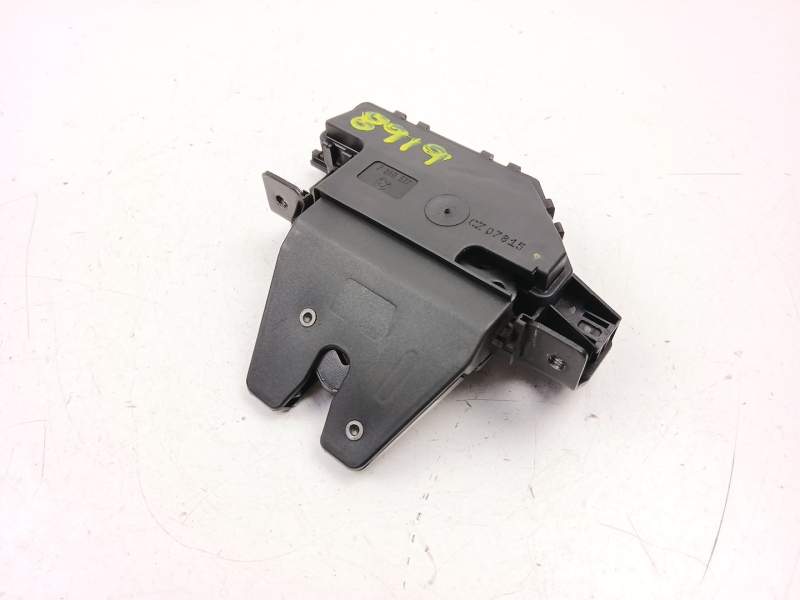 Recambio de cerradura maletero / porton para bmw 3 (e90) 320 d referencia OEM IAM 7840617  