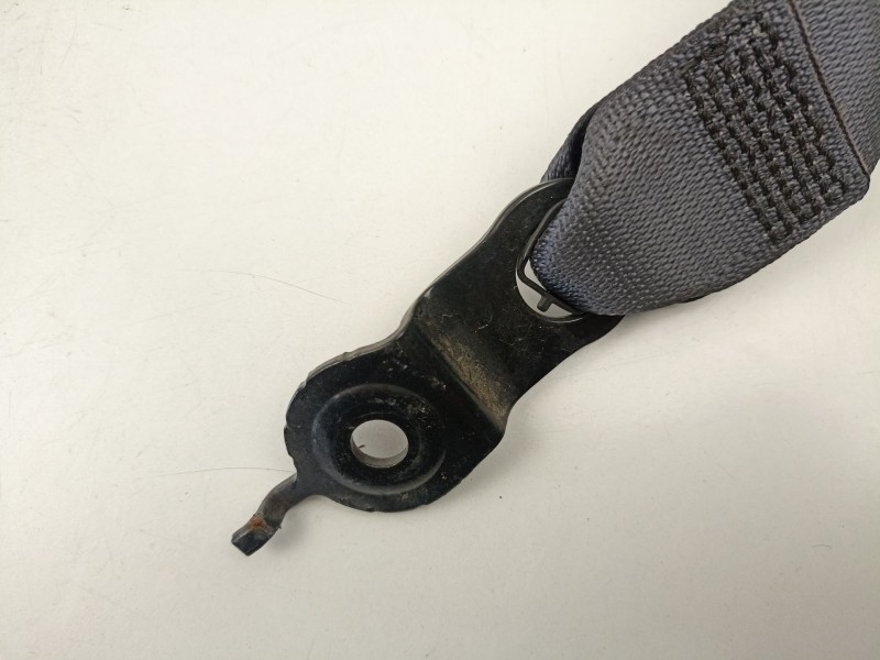 Recambio de cinturon seguridad trasero derecho para fiat croma 1.9 jtd -939a1000 5p referencia OEM IAM 735405424  