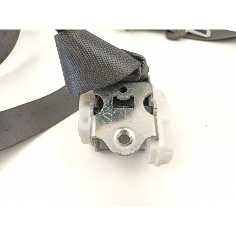 Recambio de cinturon seguridad delantero izquierdo para fiat croma 1.9 jtd -939a1000 5p referencia OEM IAM 735440631  