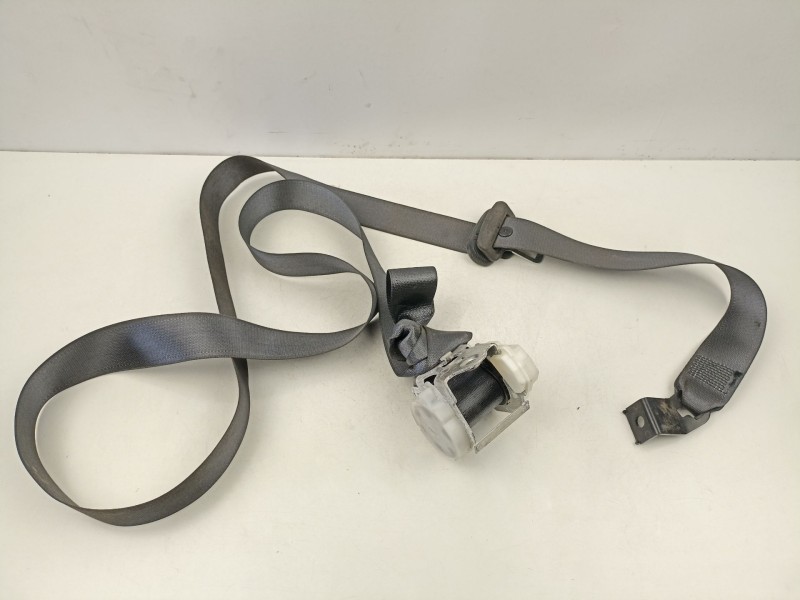 Recambio de cinturon seguridad delantero derecho para fiat croma 1.9 jtd -939a1000 5p referencia OEM IAM 735440630  