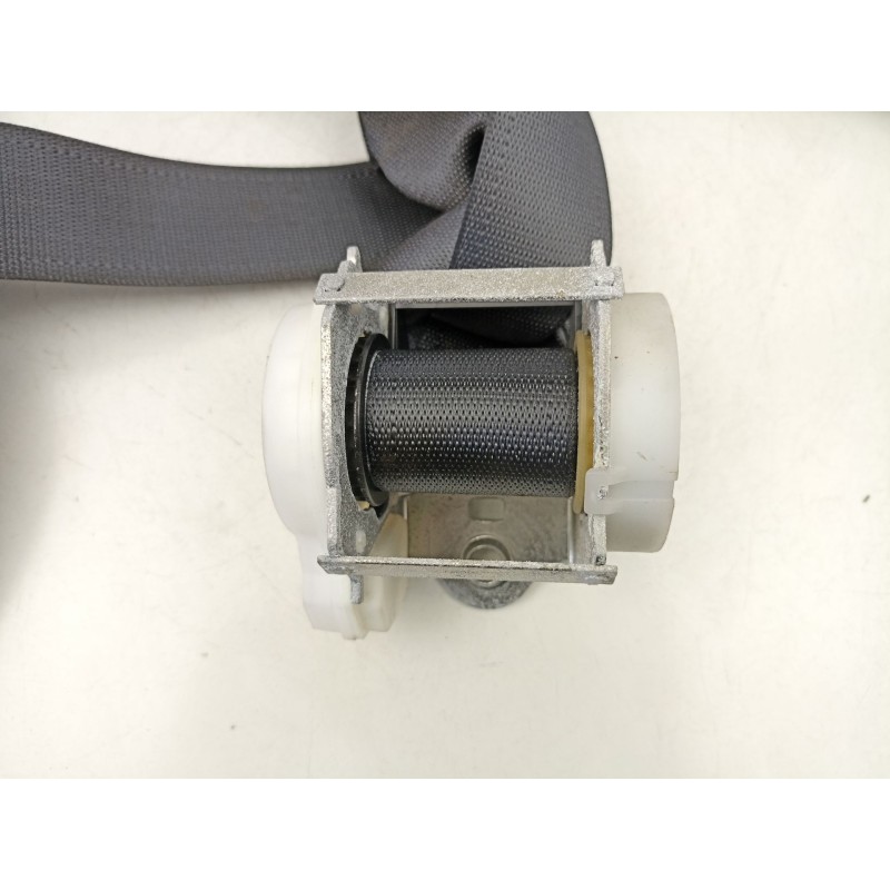 Recambio de cinturon seguridad delantero derecho para fiat croma 1.9 jtd -939a1000 5p referencia OEM IAM 735440630  