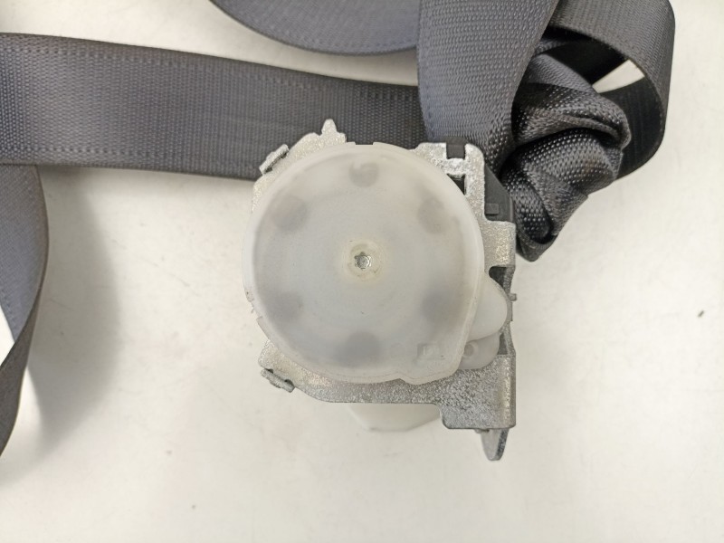 Recambio de cinturon seguridad delantero derecho para fiat croma 1.9 jtd -939a1000 5p referencia OEM IAM 735440630  