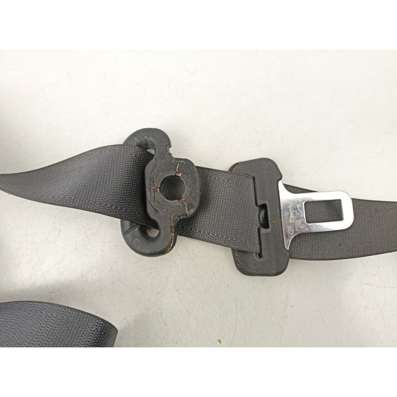 Recambio de cinturon seguridad delantero derecho para fiat croma 1.9 jtd -939a1000 5p referencia OEM IAM 735440630  