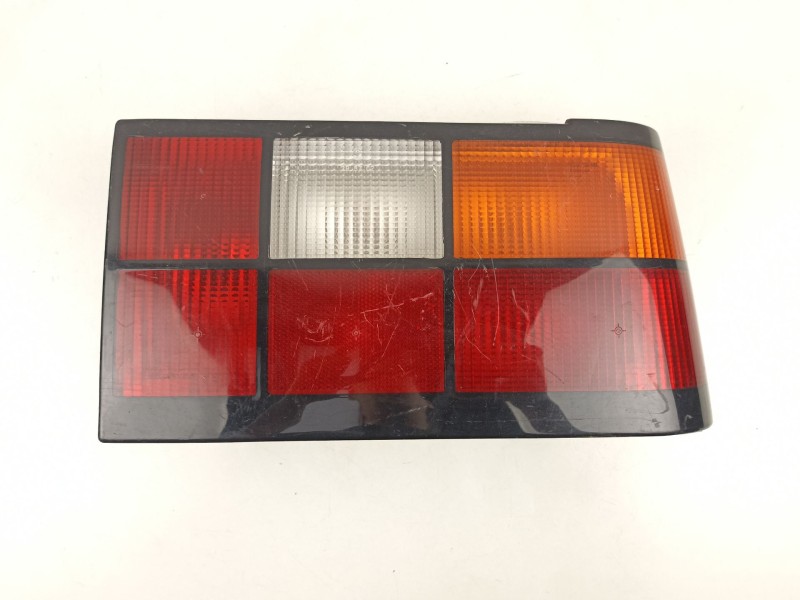 Recambio de piloto trasero derecho para volvo 440 1.7 g referencia OEM IAM 3454331  