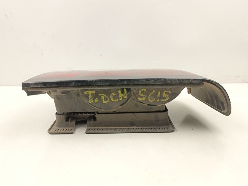 Recambio de piloto trasero derecho para volvo 440 1.7 g referencia OEM IAM 3454331  