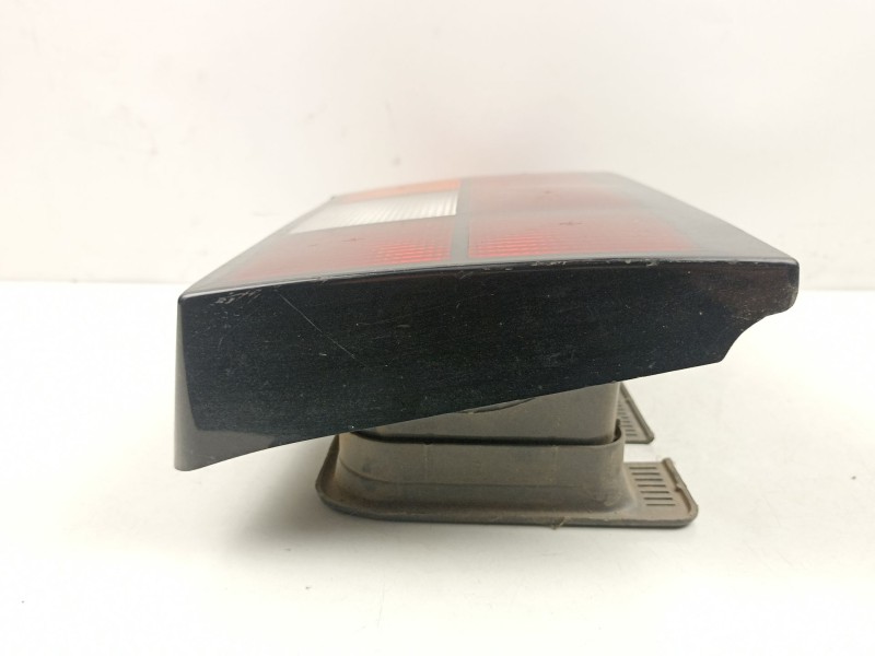 Recambio de piloto trasero derecho para volvo 440 1.7 g referencia OEM IAM 3454331  