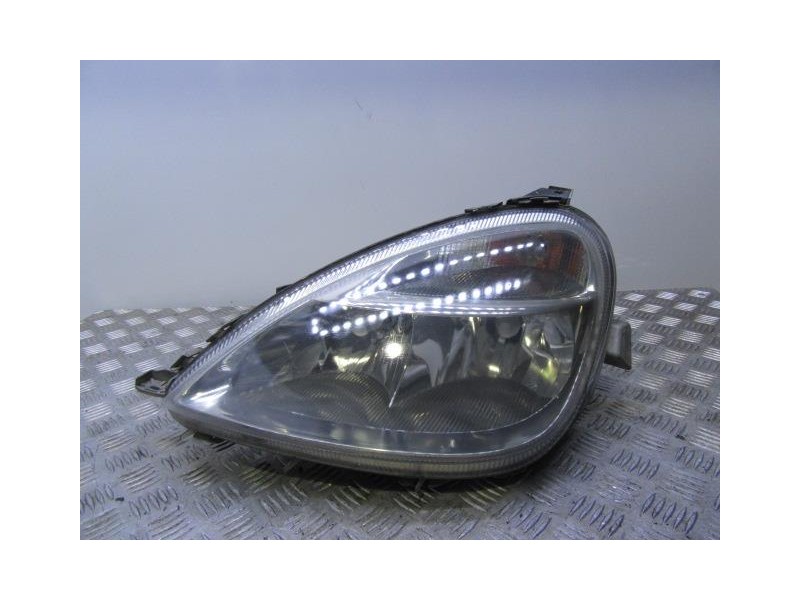 Recambio de faro izq. : m. benz a 160 : 1.7 cdi (74,78cv) [2002] para m. benz a 160 1.7 cdi referencia OEM IAM A1688201761  