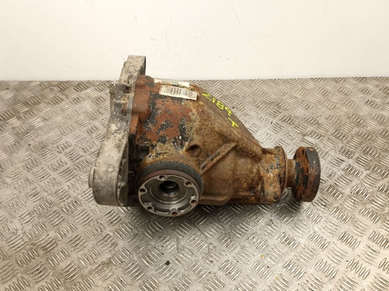 Recambio de diferencial trasero para bmw 730 3.0 td /30-6d-1 4p referencia OEM IAM 33107504648  