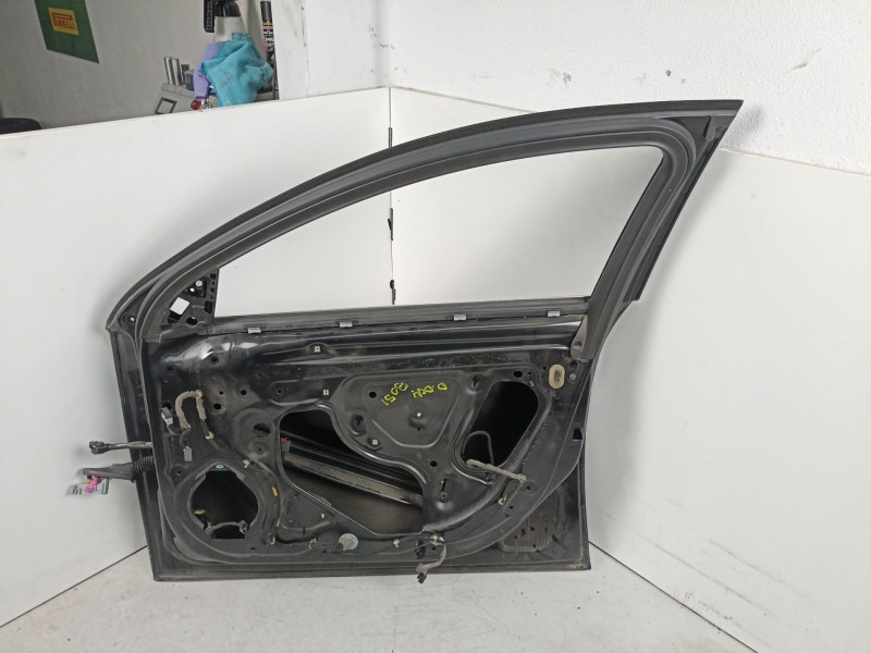 Recambio de puerta delantera derecha para opel insignia a (g09) 2.0 cdti (68) referencia OEM IAM 22796396  