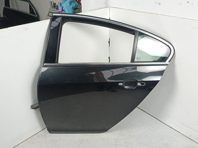 Recambio de puerta trasera izquierda para opel insignia a (g09) 2.0 cdti (68) referencia OEM IAM 22796347  