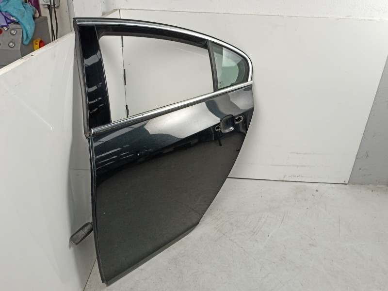 Recambio de puerta trasera izquierda para opel insignia a (g09) 2.0 cdti (68) referencia OEM IAM 22796347  