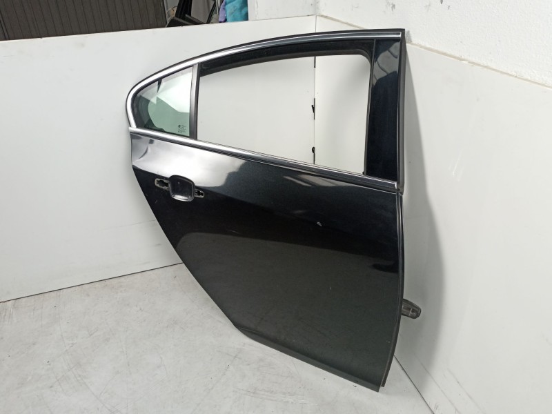 Recambio de puerta trasera derecha para opel insignia a (g09) 2.0 cdti (68) referencia OEM IAM 22796348  