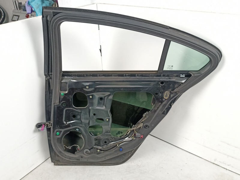 Recambio de puerta trasera derecha para opel insignia a (g09) 2.0 cdti (68) referencia OEM IAM 22796348  