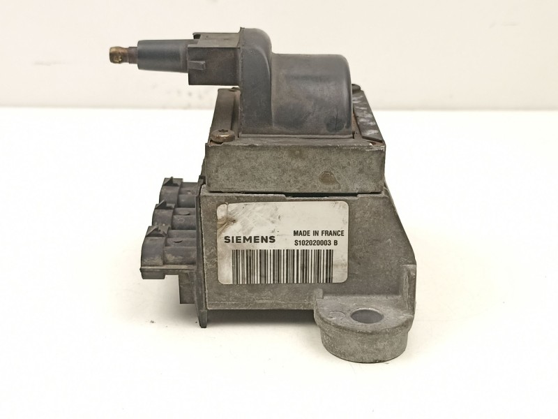 Recambio de bobina para volvo 460 2.0 g referencia OEM IAM 3412452 S102020003B 