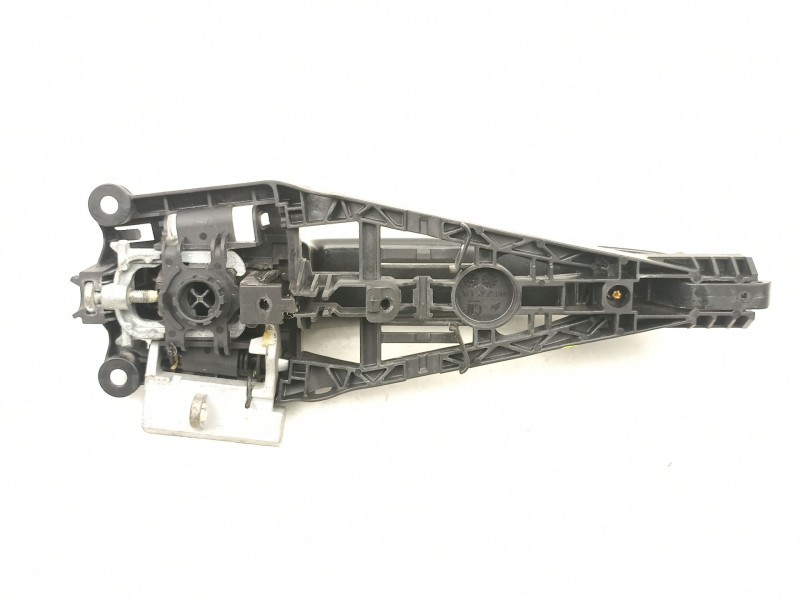 Recambio de manilla trasera derecha para opel insignia a (g09) 2.0 cdti (68) referencia OEM IAM 13503892  