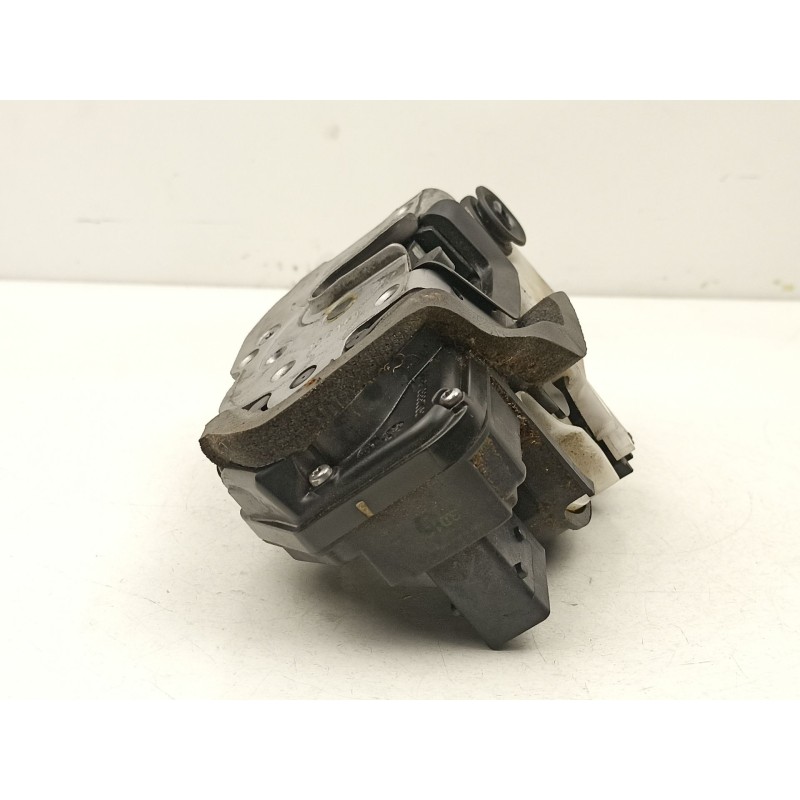Recambio de cerradura puerta trasera derecha para opel insignia a (g09) 2.0 cdti (68) referencia OEM IAM 13578025  