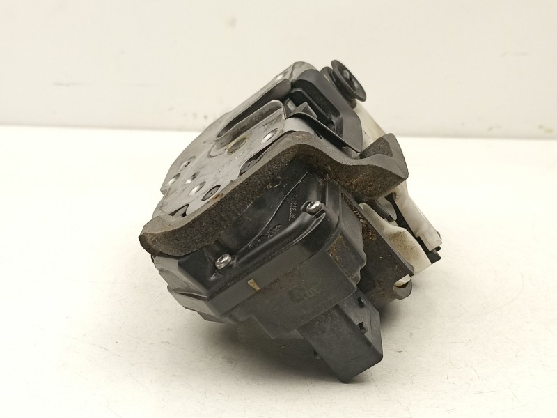 Recambio de cerradura puerta trasera derecha para opel insignia a (g09) 2.0 cdti (68) referencia OEM IAM 13578025  