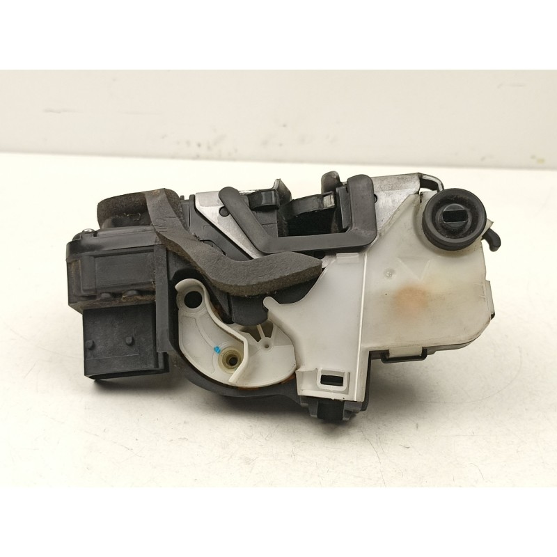 Recambio de cerradura puerta trasera derecha para opel insignia a (g09) 2.0 cdti (68) referencia OEM IAM 13578025  