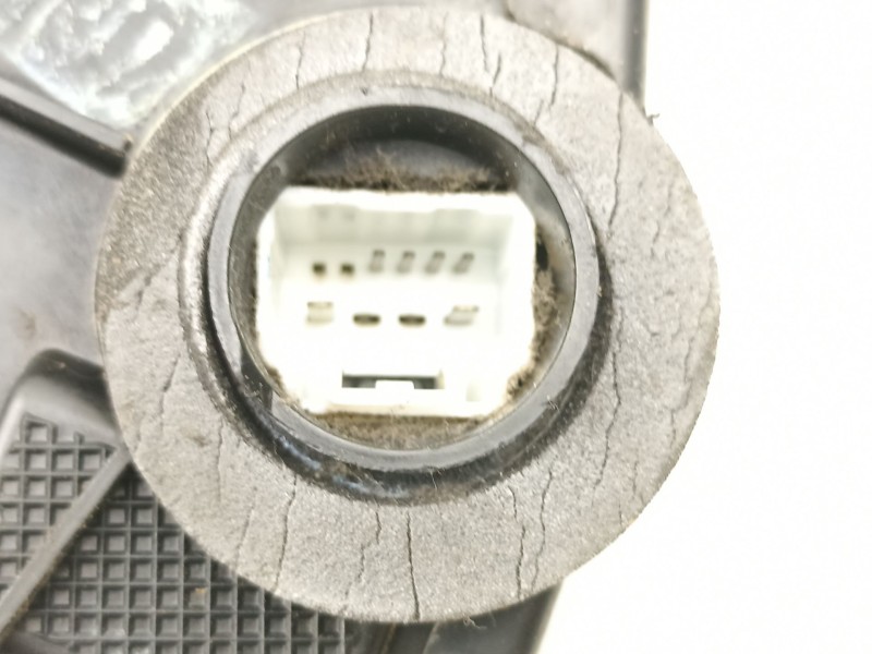 Recambio de cerradura puerta delantera izquierda para toyota avensis (_t25_) 1.8 (zzt251_) referencia OEM IAM 6904002151  