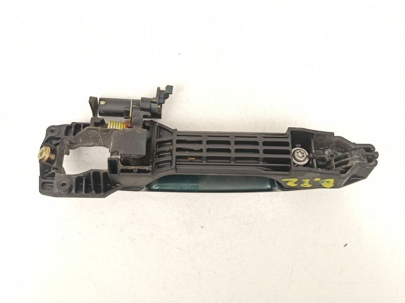 Recambio de manilla delantera izquierda para toyota avensis (_t25_) 1.8 (zzt251_) referencia OEM IAM 6920205020  