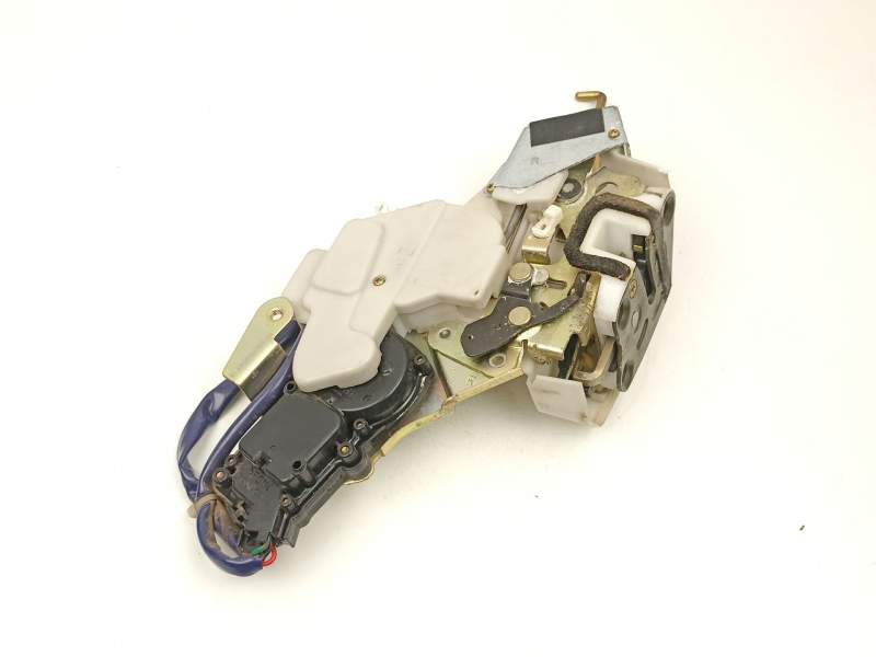 Recambio de cerradura puerta trasera derecha para suzuki liana 1.6g/m16a 5p referencia OEM IAM 8230154G01  