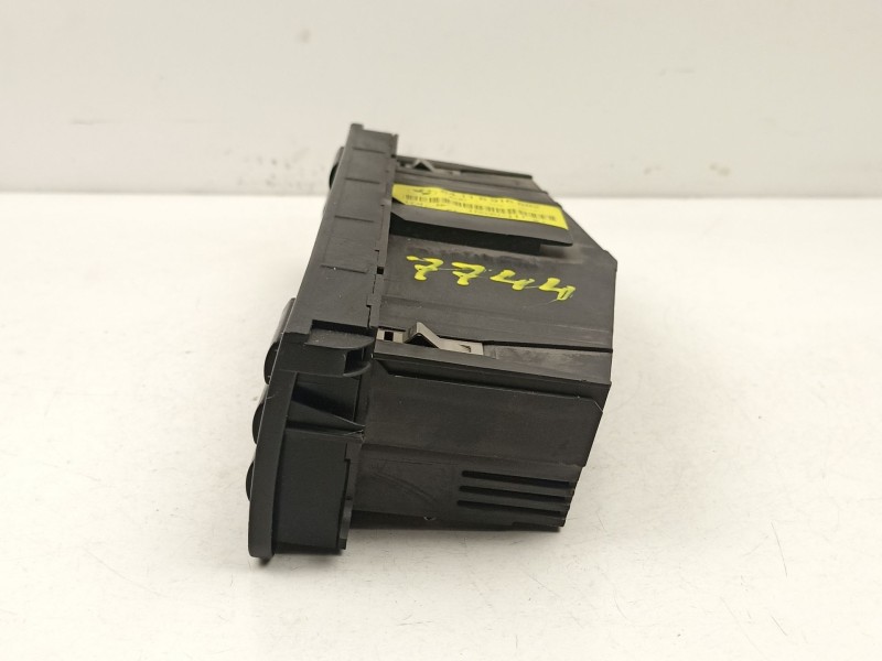 Recambio de mandos calefaccion aire para bmw serie 3 compact (e46) 316 ti referencia OEM IAM 64116916882 5HB00773820 