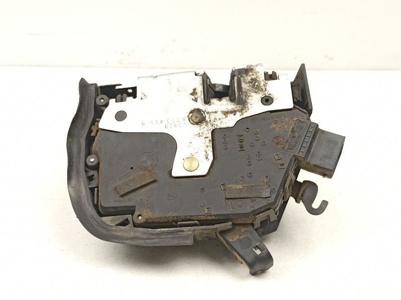 Recambio de cerradura puerta delantera derecha para bmw 320 2.0 td referencia OEM IAM 8253433  51218253433