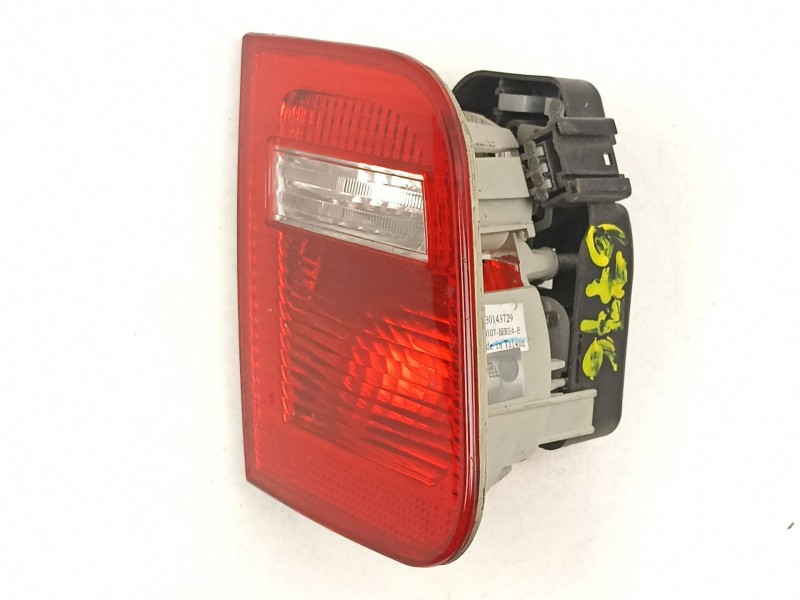 Recambio de piloto porton izquierdo para bmw 320 2.0 td referencia OEM IAM 63216920705  