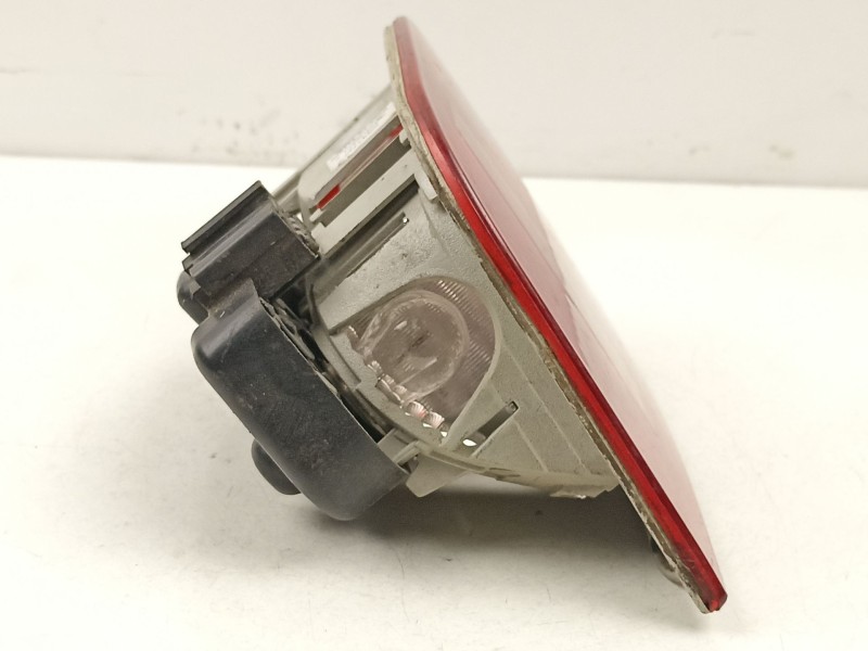 Recambio de piloto porton izquierdo para bmw 320 2.0 td referencia OEM IAM 63216920705  