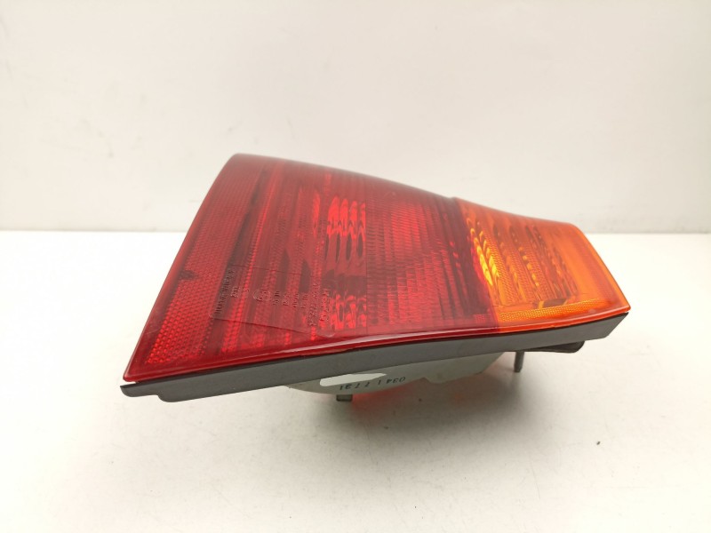 Recambio de piloto trasero izquierdo para bmw 316 1.9 g referencia OEM IAM 63218364921  