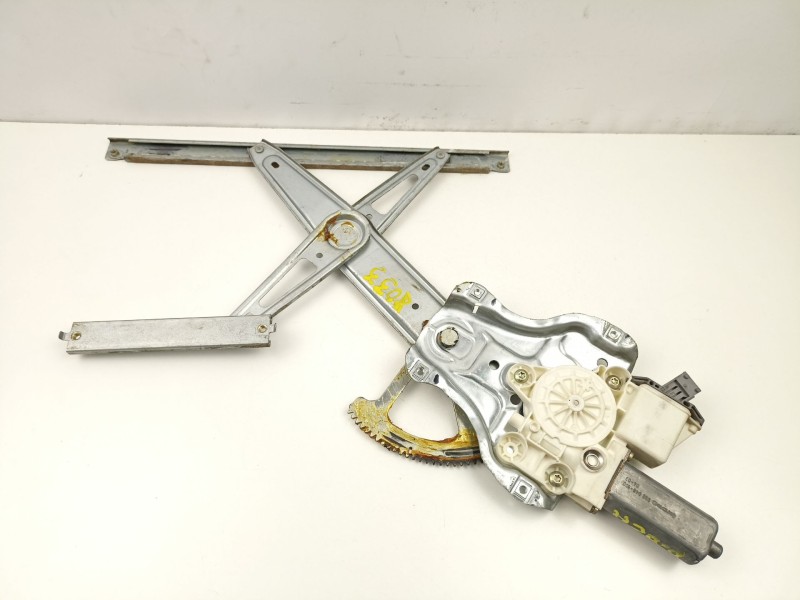 Recambio de elevalunas delantero derecho para toyota avensis (_t25_) 1.8 (zzt251_) referencia OEM IAM 6981005050  