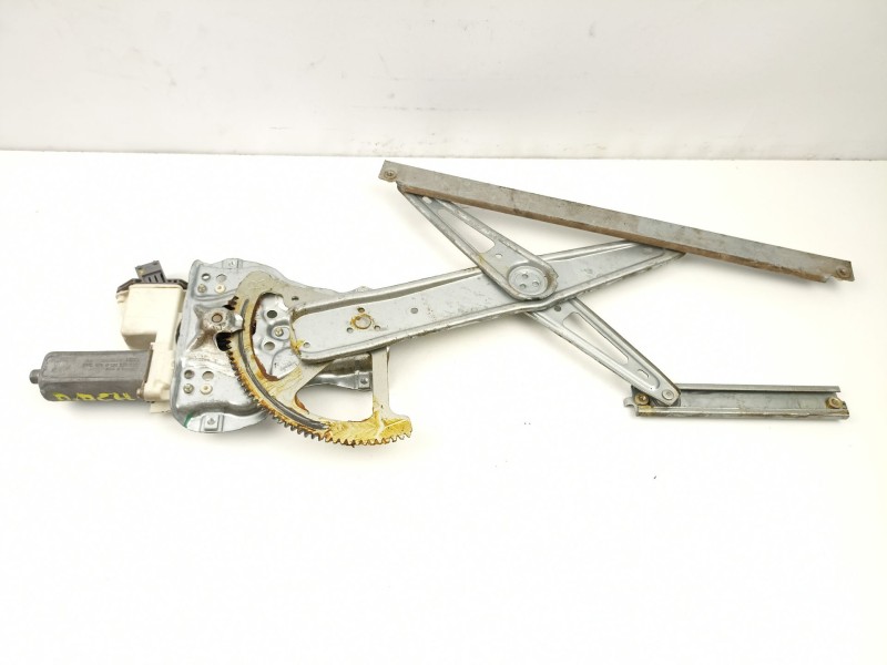 Recambio de elevalunas delantero derecho para toyota avensis (_t25_) 1.8 (zzt251_) referencia OEM IAM 6981005050  