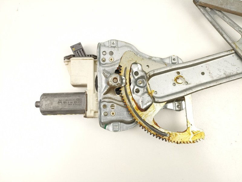 Recambio de elevalunas delantero derecho para toyota avensis (_t25_) 1.8 (zzt251_) referencia OEM IAM 6981005050  