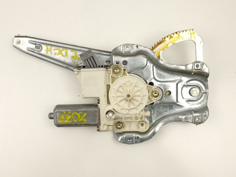 Recambio de elevalunas trasero derecho para toyota avensis (_t25_) 1.8 (zzt251_) referencia OEM IAM 6983005100  