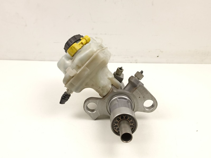 Recambio de bomba de freno para opel insignia a (g09) 2.0 cdti (68) referencia OEM IAM 13286445  