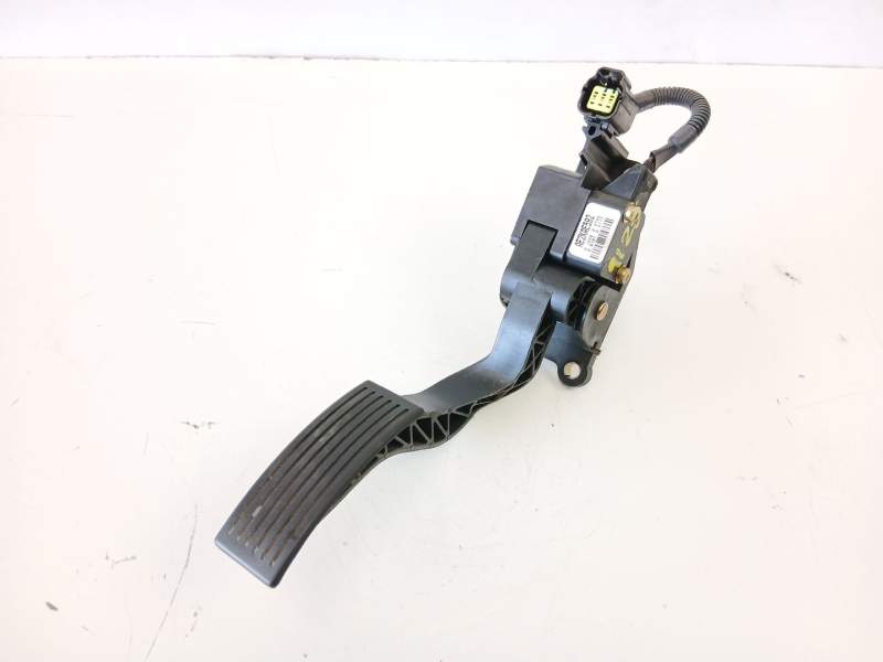 Recambio de potenciometro aceleracion para kia rio ii (jb) 1.5 crdi referencia OEM IAM 327261G800  
