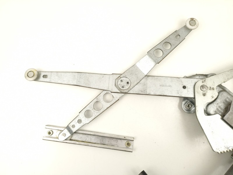 Recambio de elevalunas trasero derecho para jaguar xj 3.2g (xj8)auotmaticexecutive referencia OEM IAM GNA2670AE  