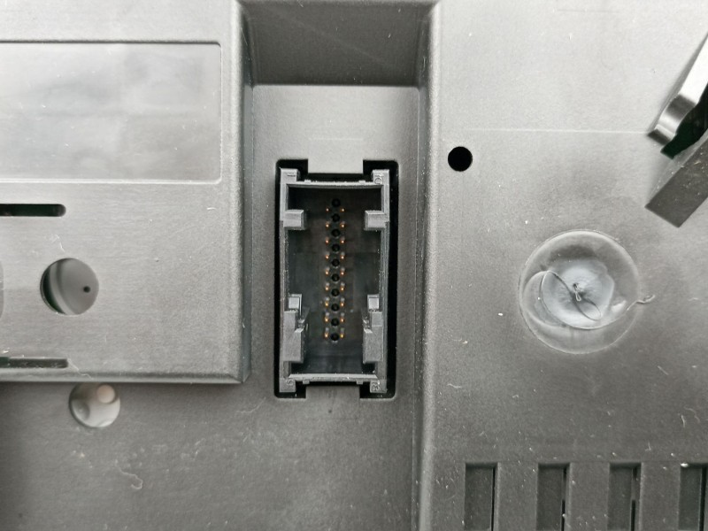 Recambio de cuadro instrumentos para bmw 320 2.0 td e90 (ed) 4p referencia OEM IAM 918734501 403218000 