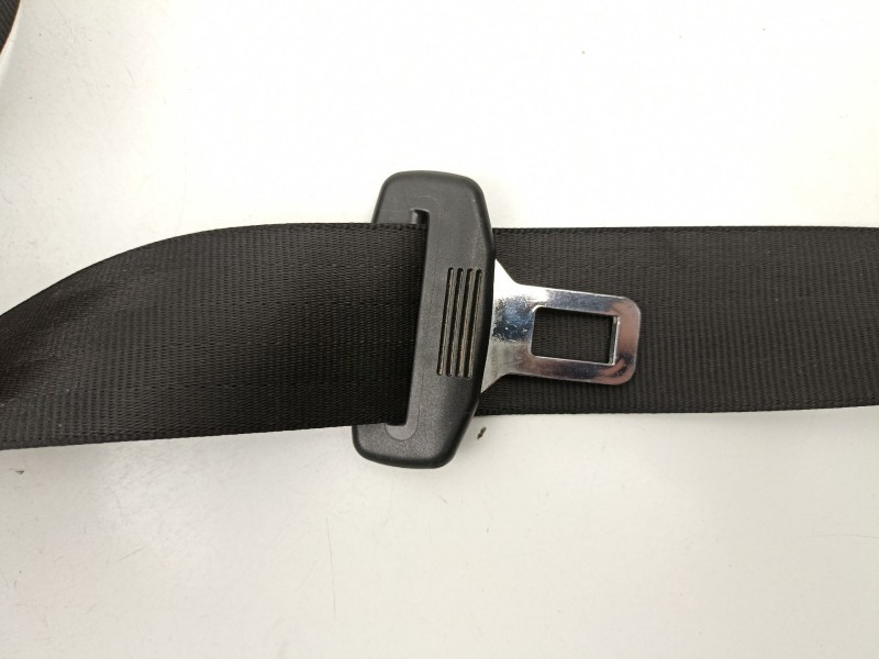 Recambio de cinturon seguridad trasero central para audi a4 b7 (8ec) 2.0 tdi 16v referencia OEM IAM 8E5857807T  