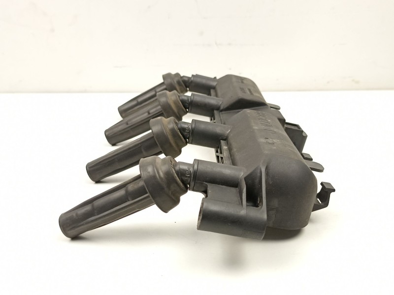 Recambio de bobina para peugeot 206 1.1 g ((59,96cv referencia OEM IAM 9628158580  
