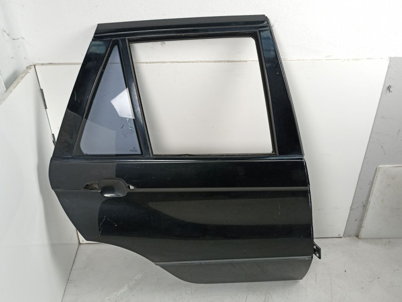 Recambio de puerta trasera derecha para bmw x5 3.0 td referencia OEM IAM 41528256828  