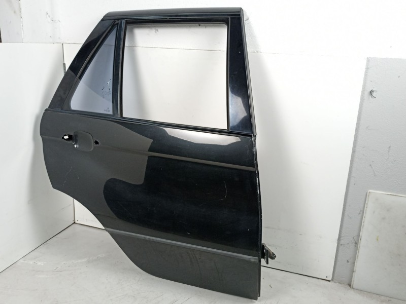 Recambio de puerta trasera derecha para bmw x5 3.0 td referencia OEM IAM 41528256828  