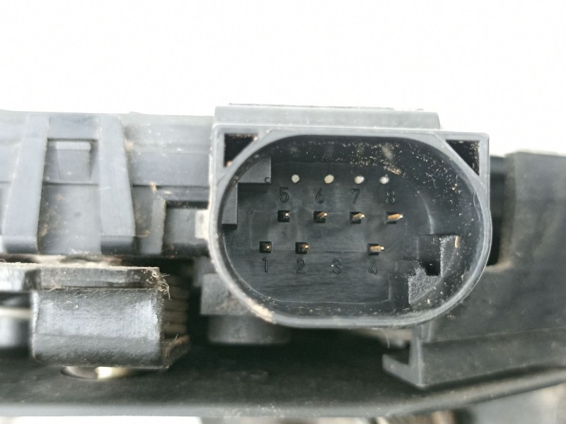 Recambio de cerradura puerta trasera derecha para bmw x5 3.0 td referencia OEM IAM 51228402602  